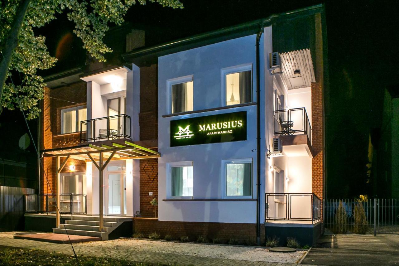 Marusius Apartmanhaz Makó Exteriér fotografie