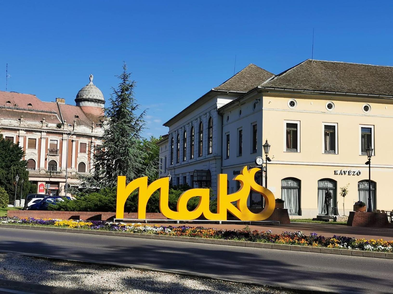 Marusius Apartmanhaz Makó Exteriér fotografie