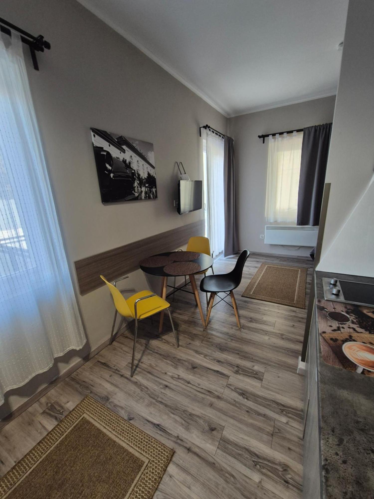 Marusius Apartmanhaz Makó Exteriér fotografie